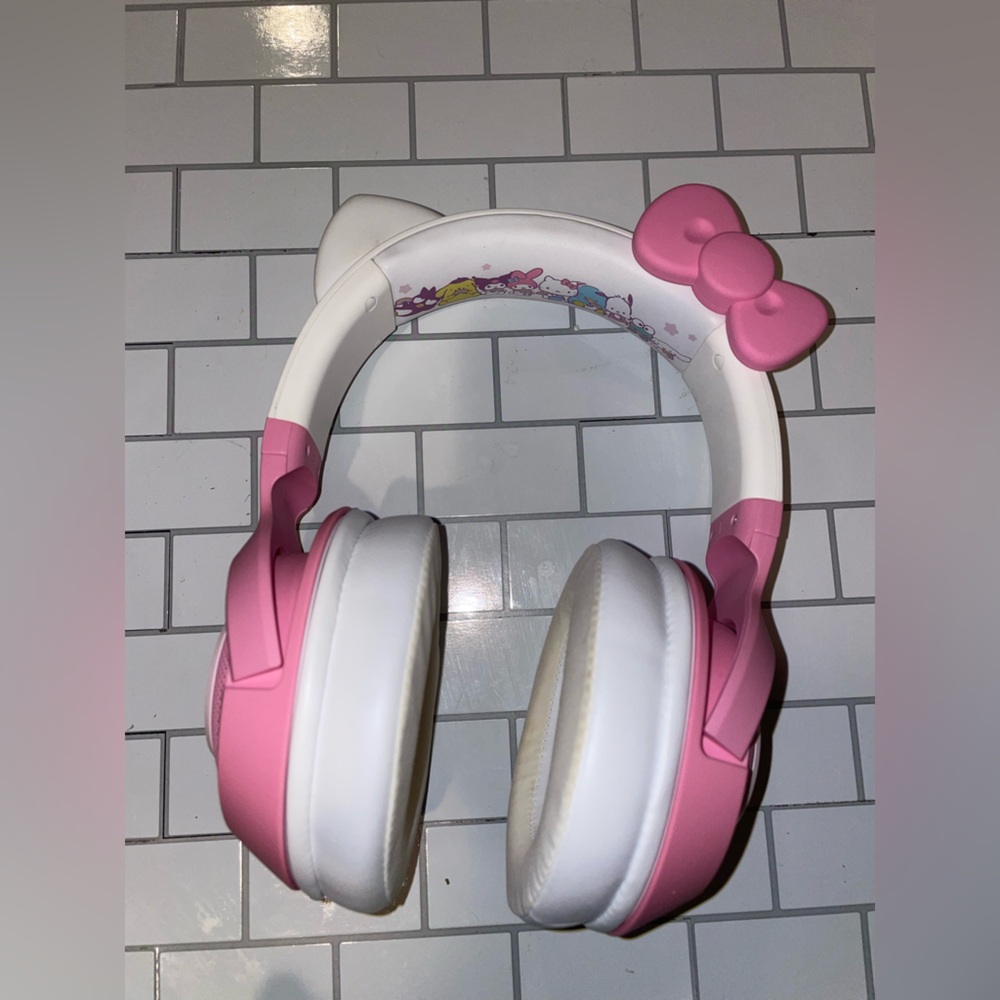 Razer Kraken Hello Kitty & Friends